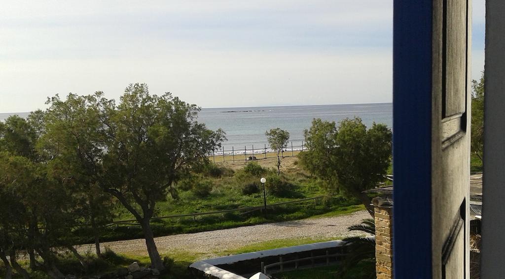 Nostos Beachfront Apartments & Studios Agios Loannis Exterior foto